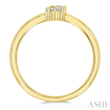 1/6 Ctw Petite Tri-Stone Scatter Princess, Baguette & Round Cut Diamond Fashion Ring in 10K Yellow Gold