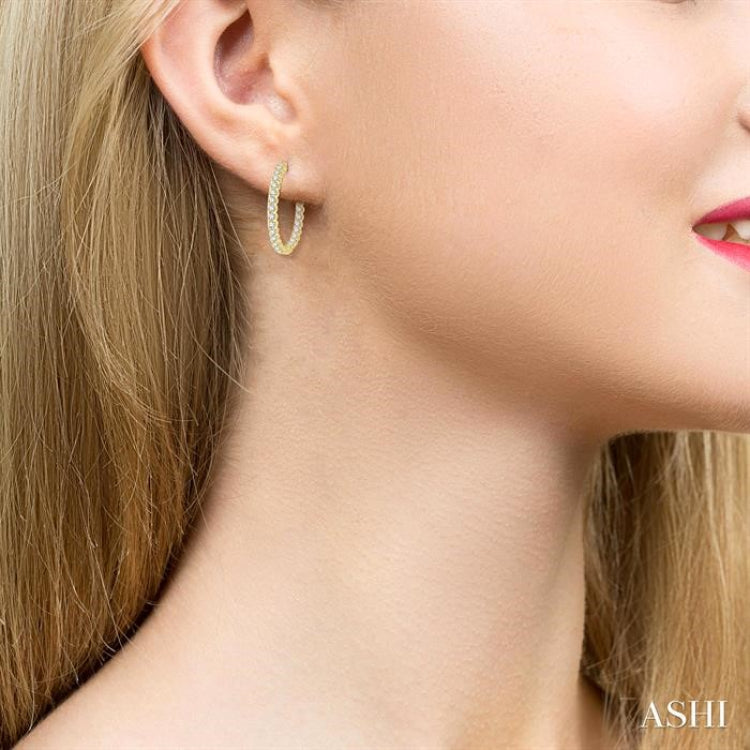 Lowa Ear Hoop, Garnet (single) | Catbird