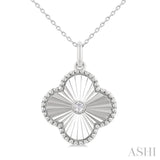 1/20 Ctw Clover Fluted Medallion Round Cut Diamond Pirouette Pendant With Chain in 10K White Gold