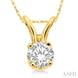Round Cut Diamond Solitaire Pendant in 14K Yellow Gold with Chain